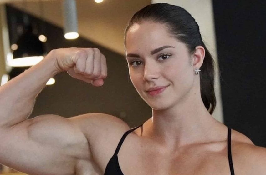 Bodybuilder Chic “A Muscular Bodybuilder Body And A Cute Cocktail Dress”: A Female ...